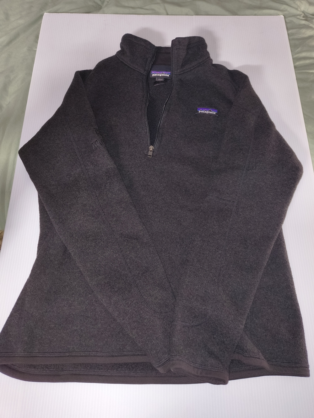 Patagonia Women's Half-Zip Pullover Sweater - Dark Charcoal Size large